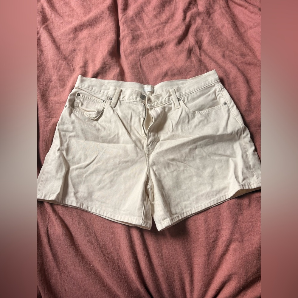 white high waist shorts UNIQLO